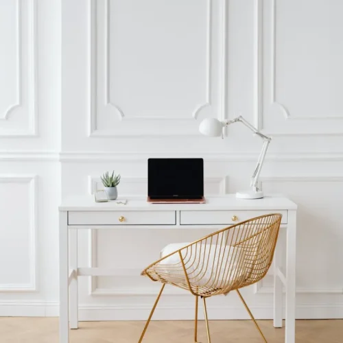 wall trimming moulding